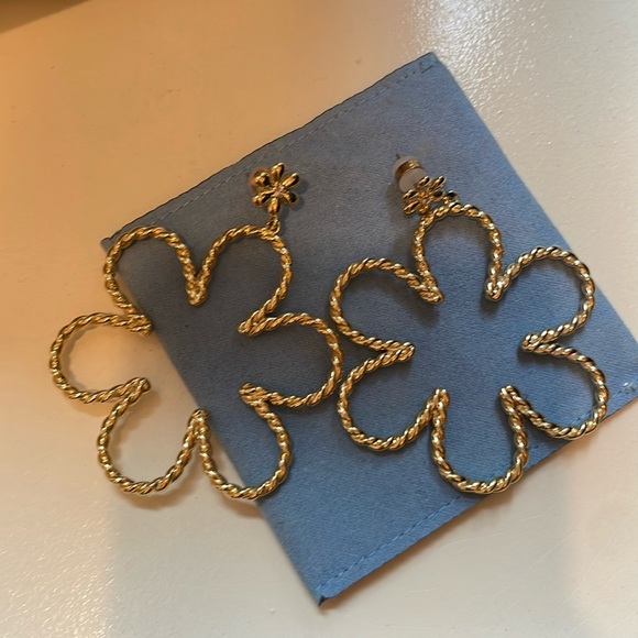 Daisy rope earrings - Picture 2 of 5